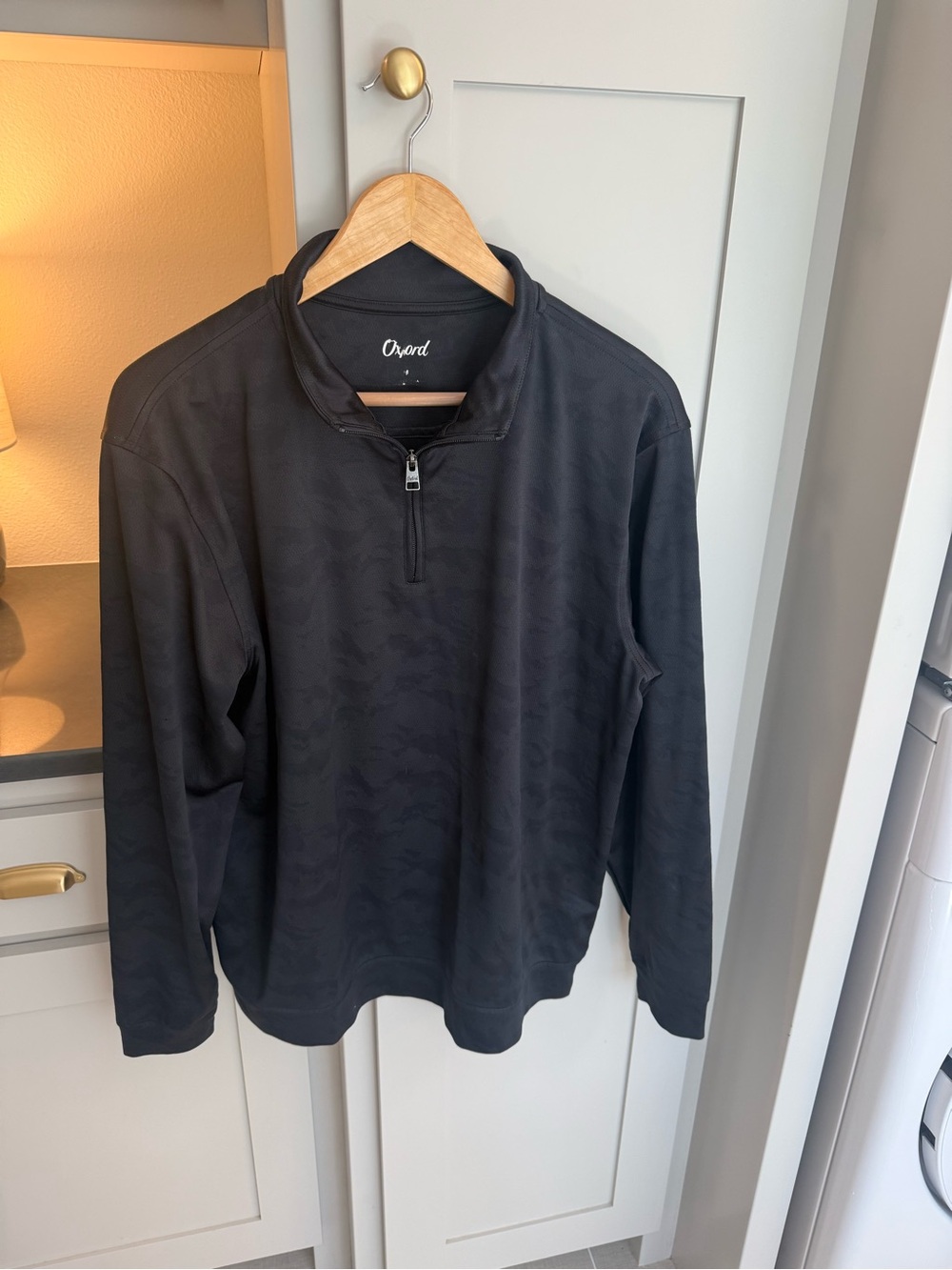 Oxford Men’s Black Half-Zip Size M
